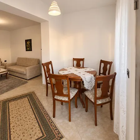 Apartamento Helen Tirana